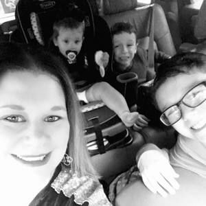 Meet your Posher, Lauren